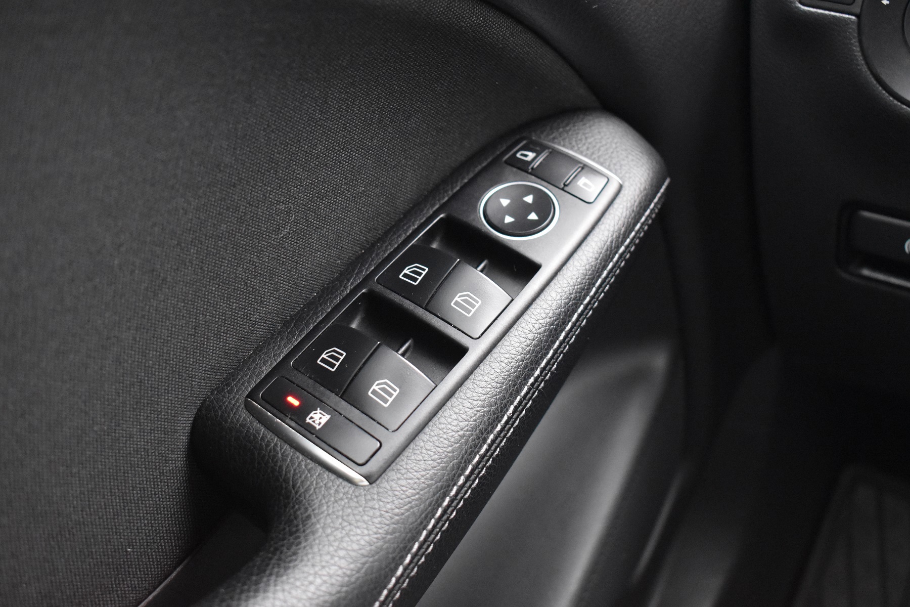 Foto van Mercedes-Benz B 220 D