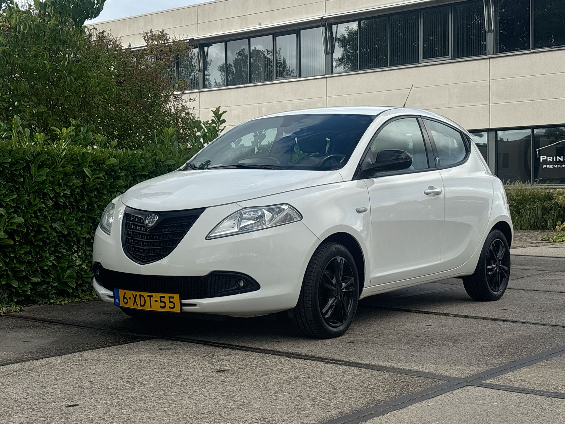 Lancia Ypsilon 0.9 TwinAir Elefantino Plus 2014 - voorkant