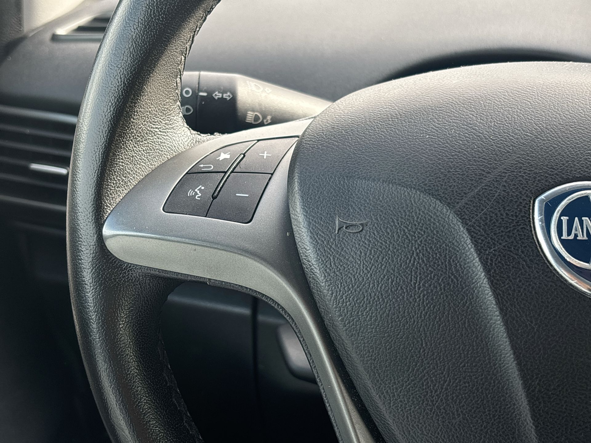 Foto van Lancia Ypsilon