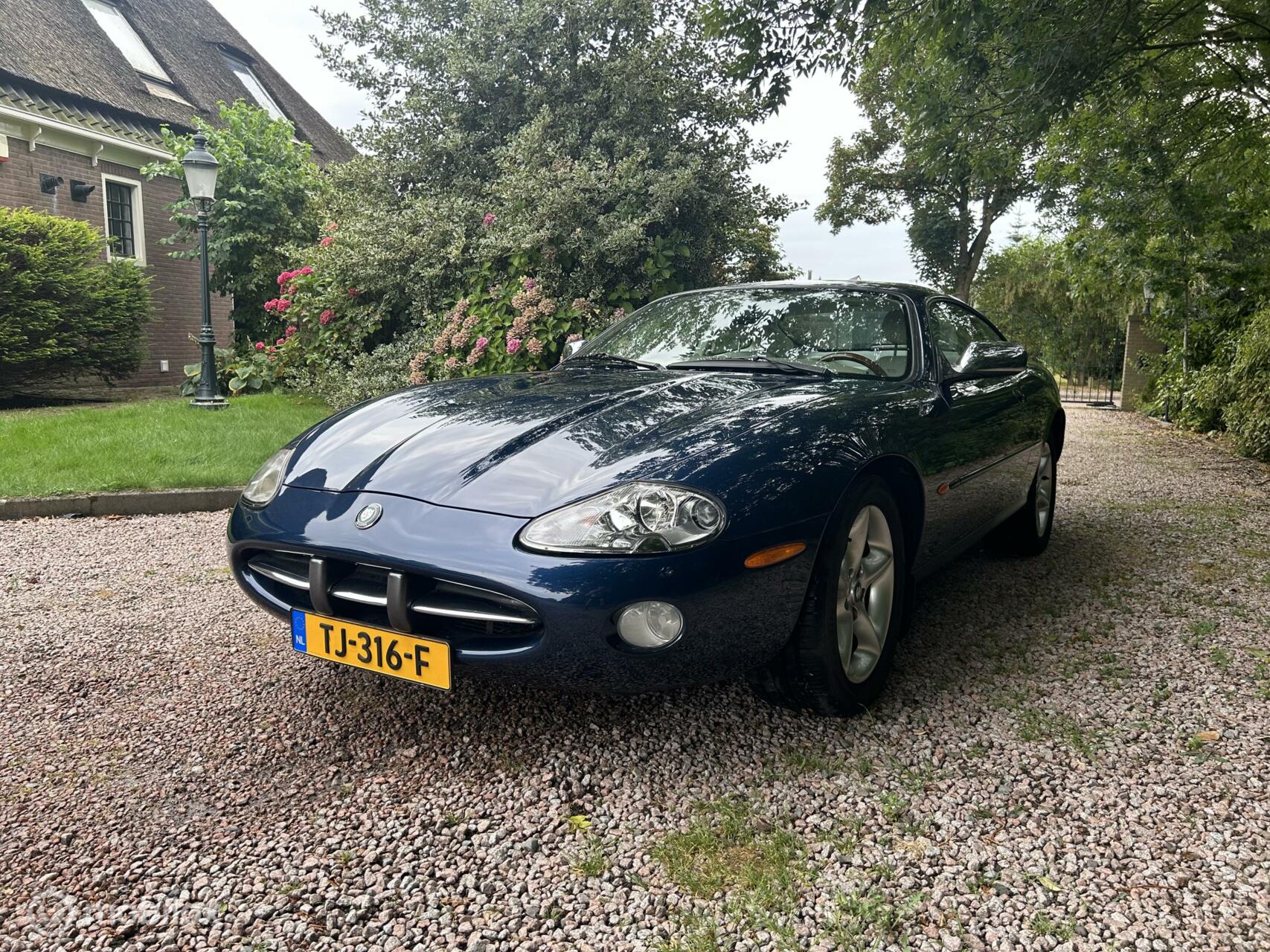 Jaguar Xk8 4.0 V8 Coupé Top conditie!! 2001 - voorkant