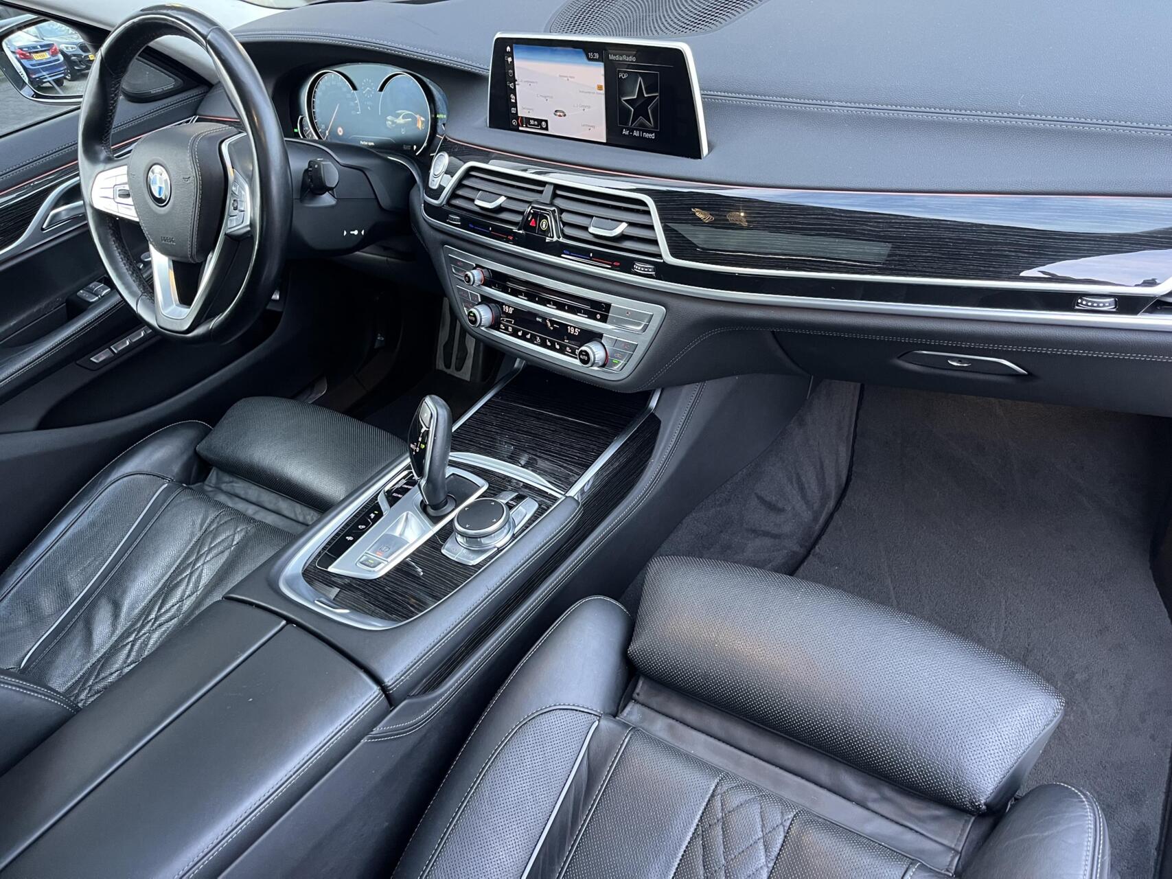 Foto van BMW 740i