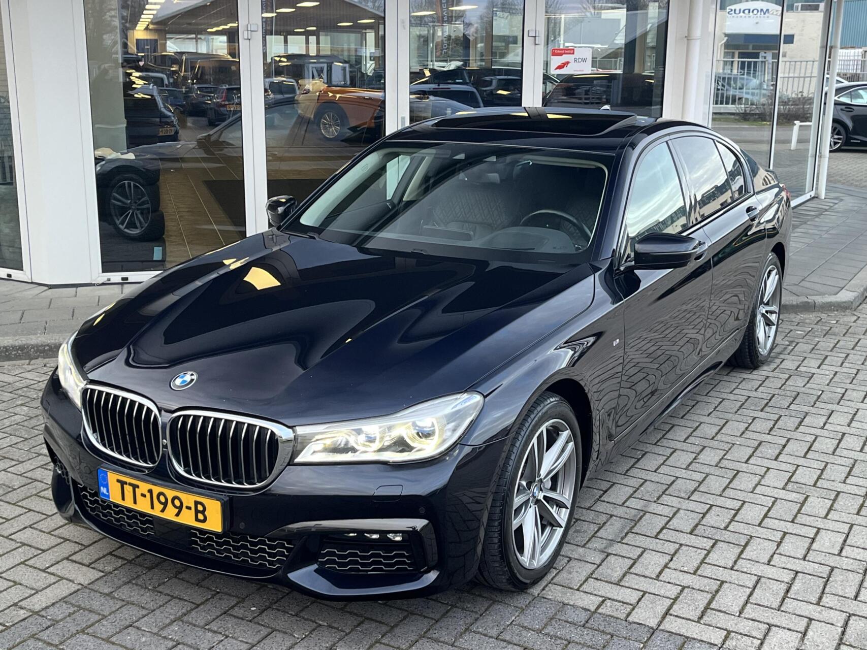 Foto van BMW 740i
