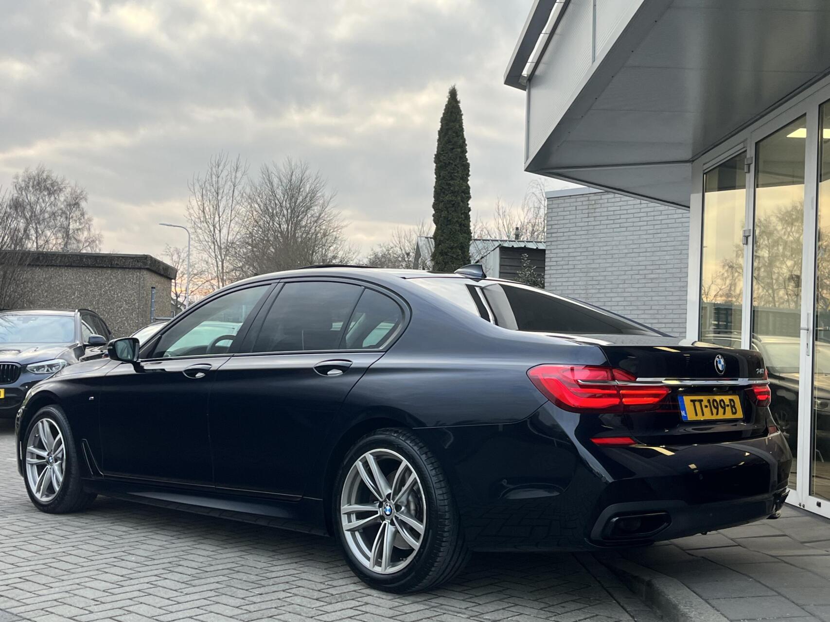 Foto van BMW 740i