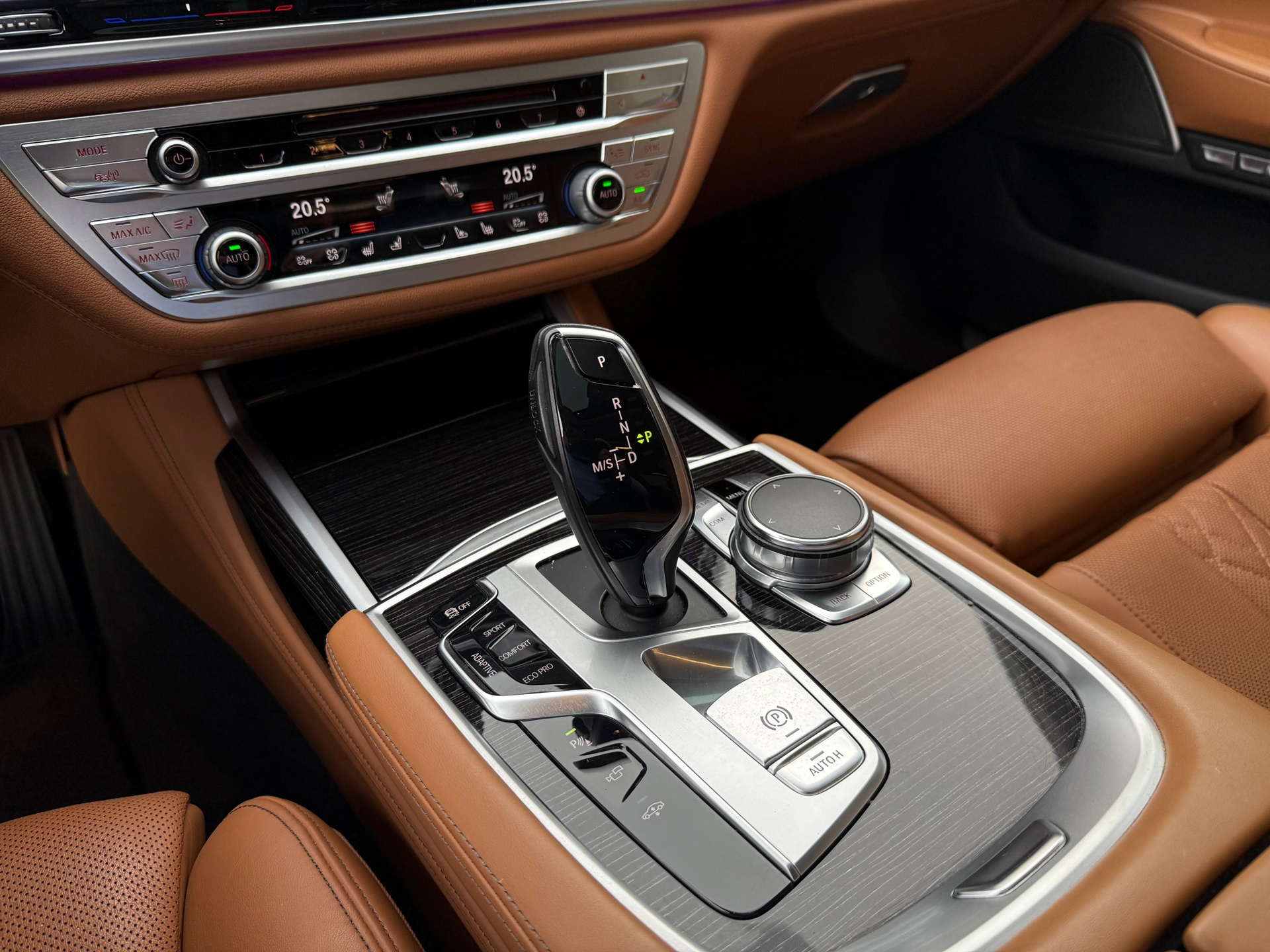 Foto van BMW 750i xDrive