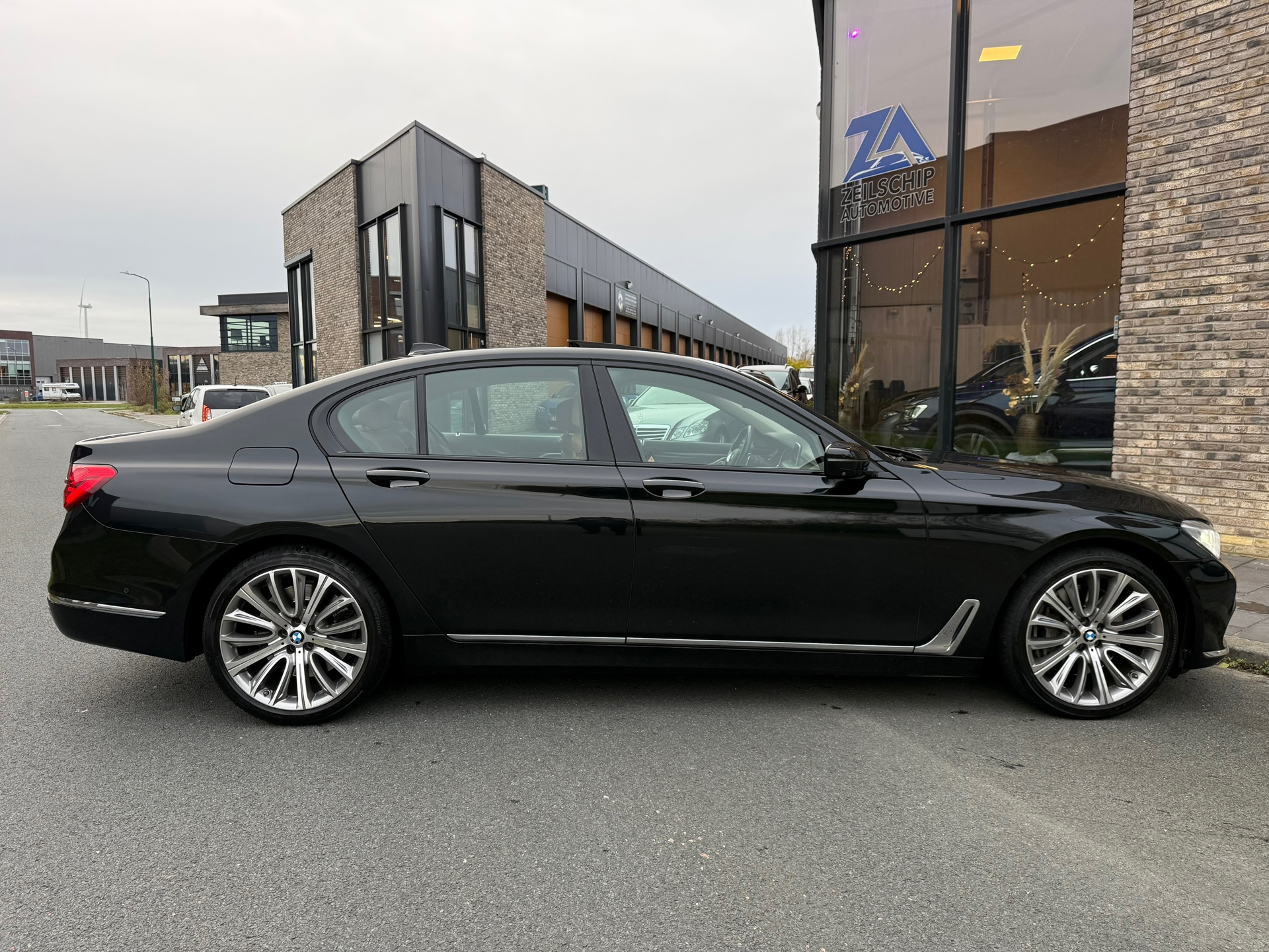 Foto van BMW 750i xDrive