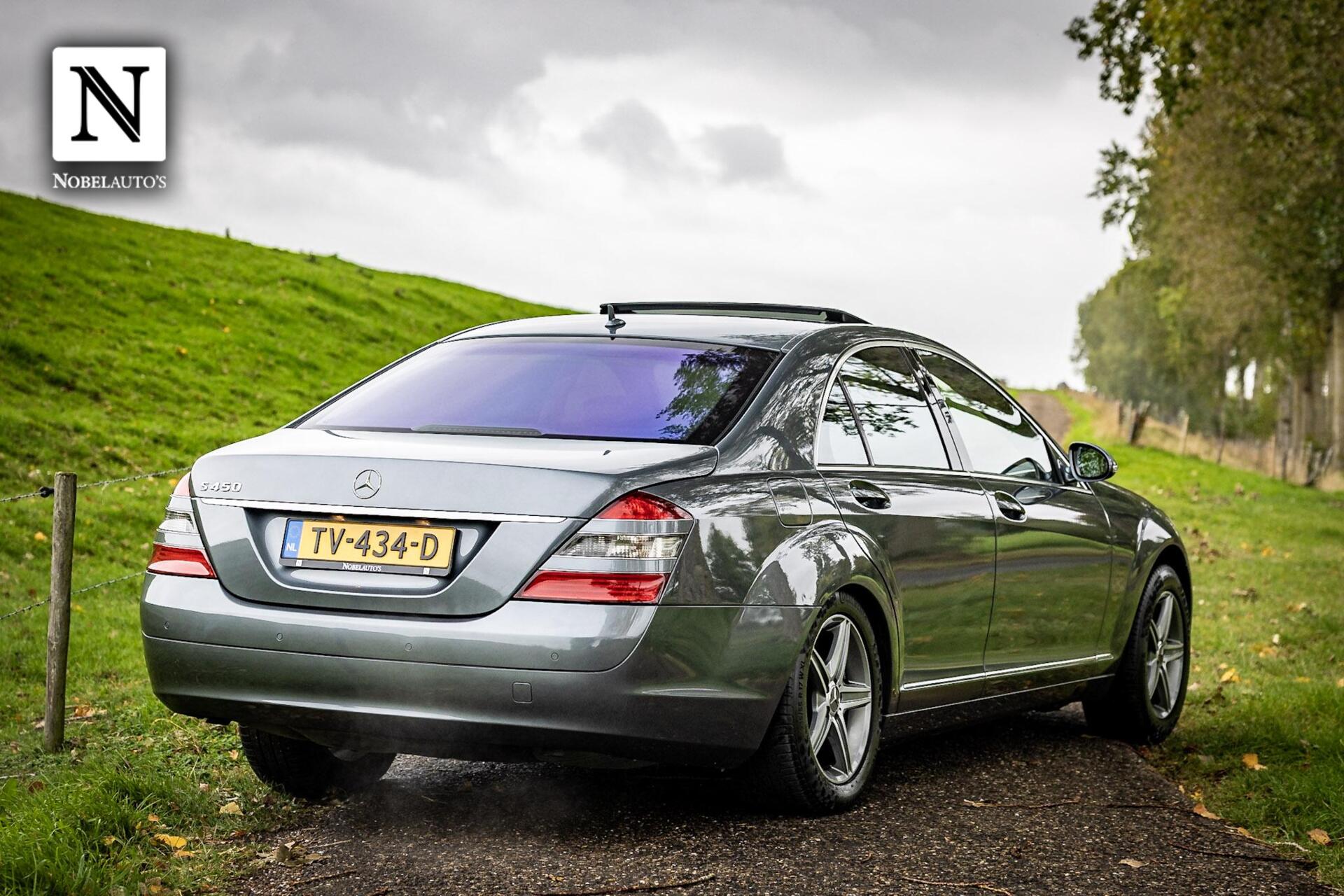 Foto van Mercedes-Benz S 450