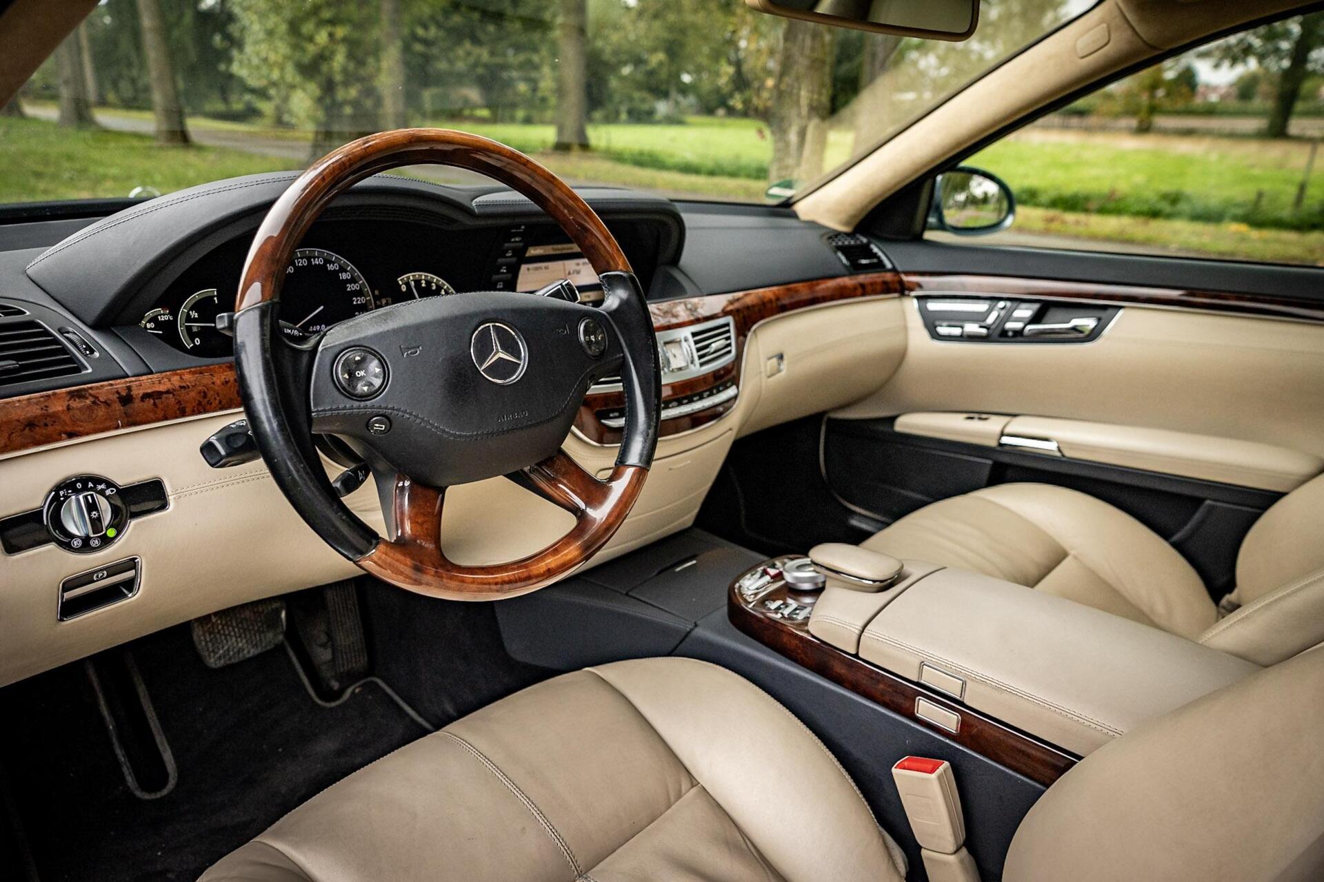 Foto van Mercedes-Benz S 450