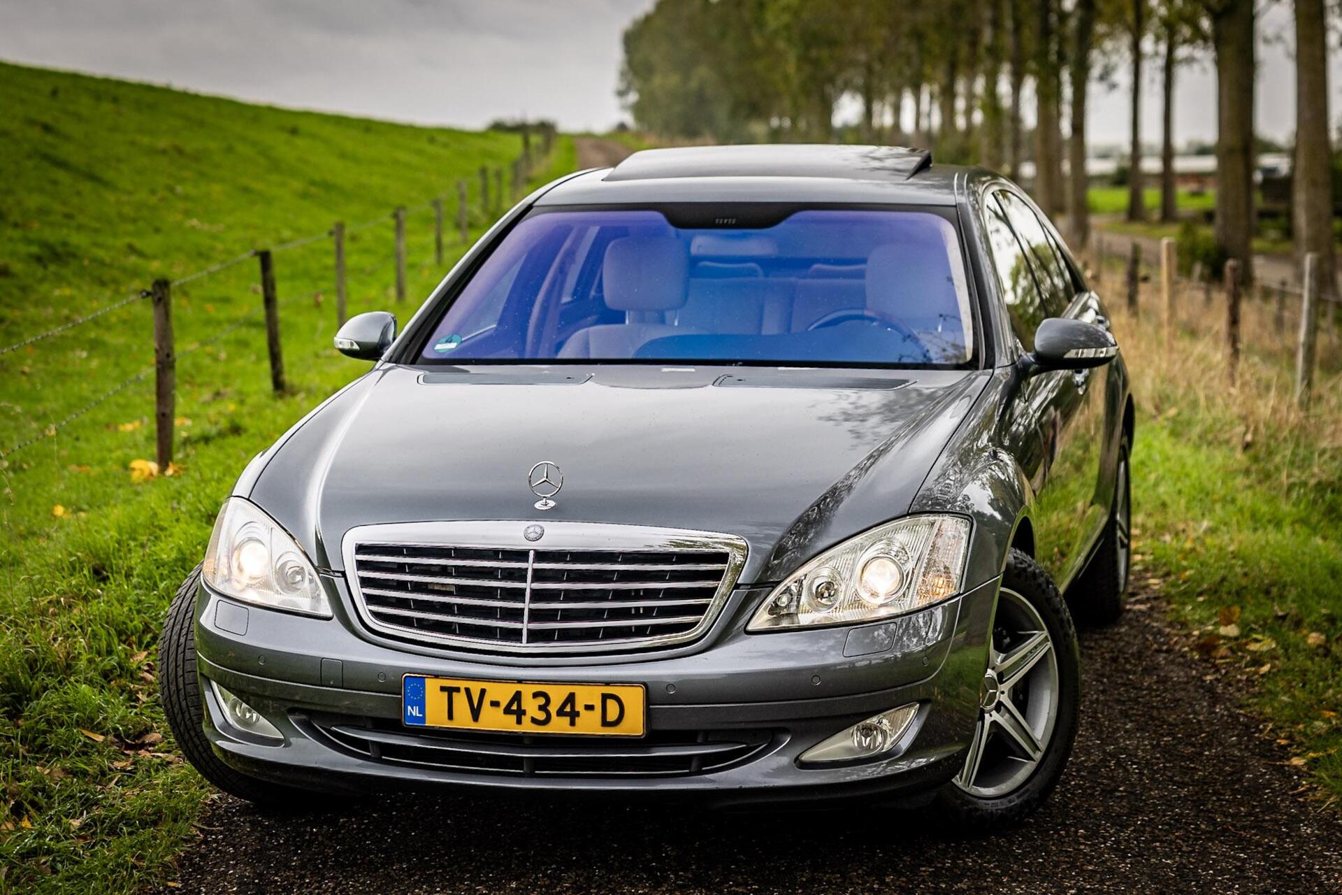Foto van Mercedes-Benz S 450