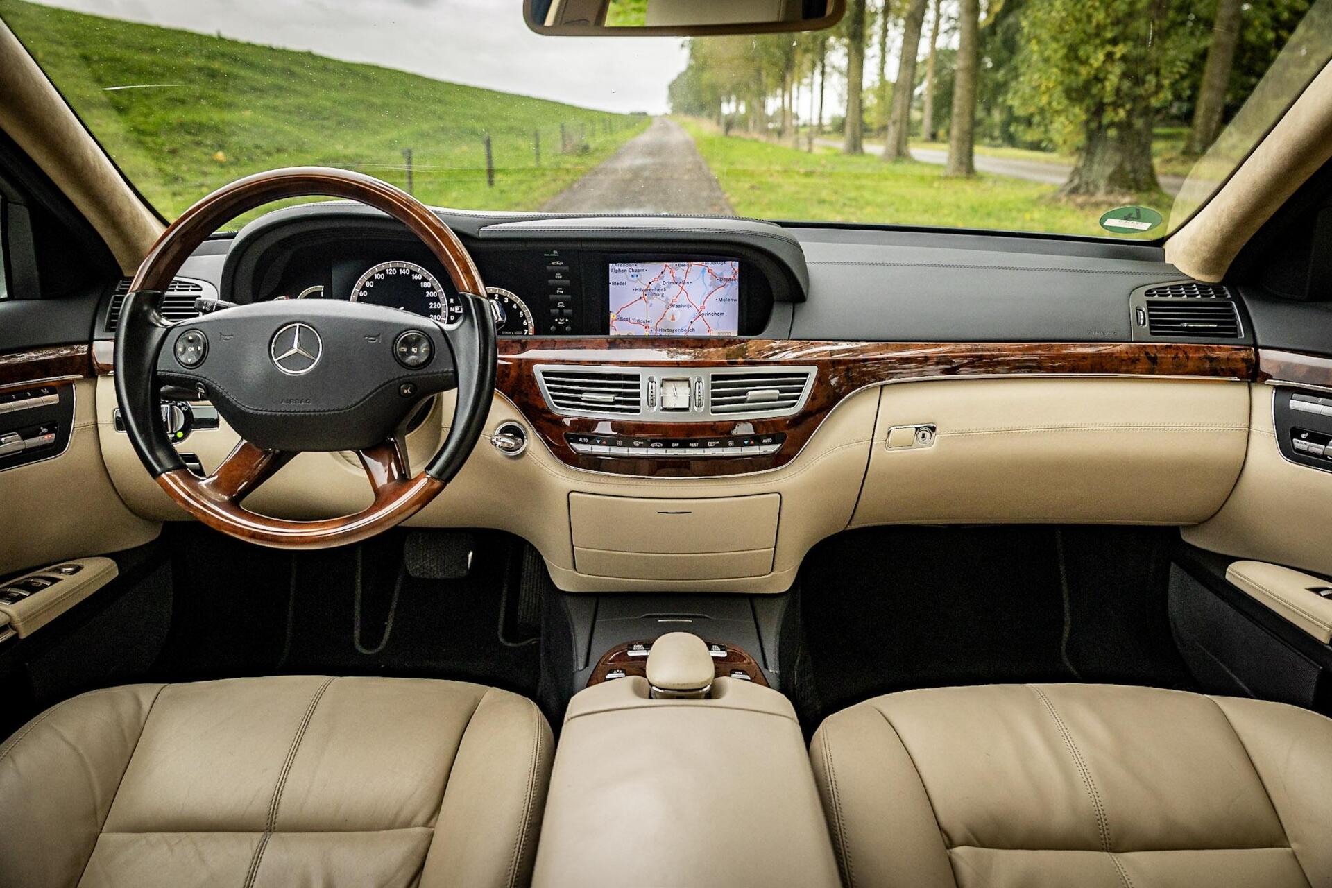 Foto van Mercedes-Benz S 450