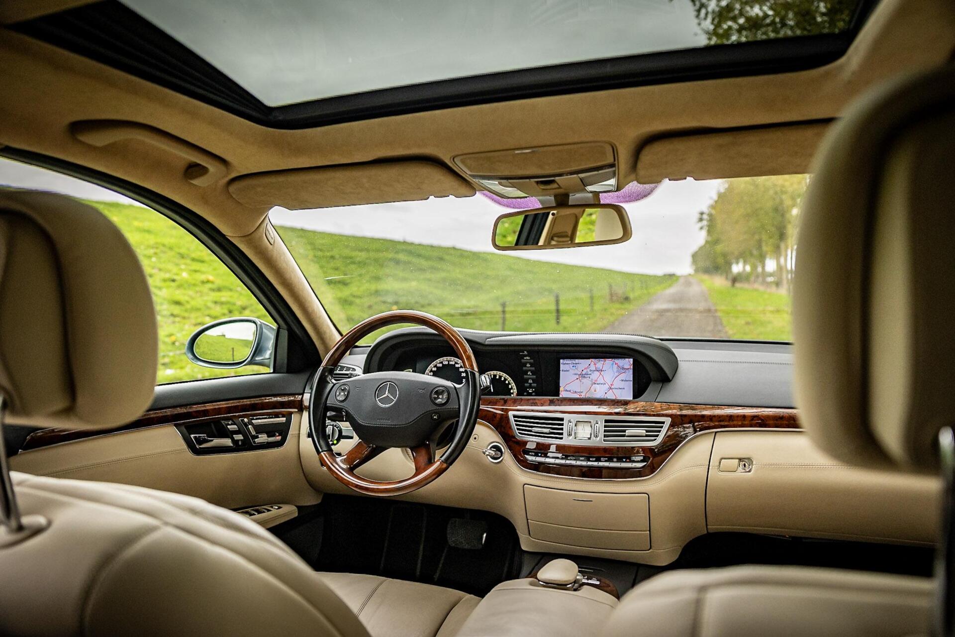Foto van Mercedes-Benz S 450
