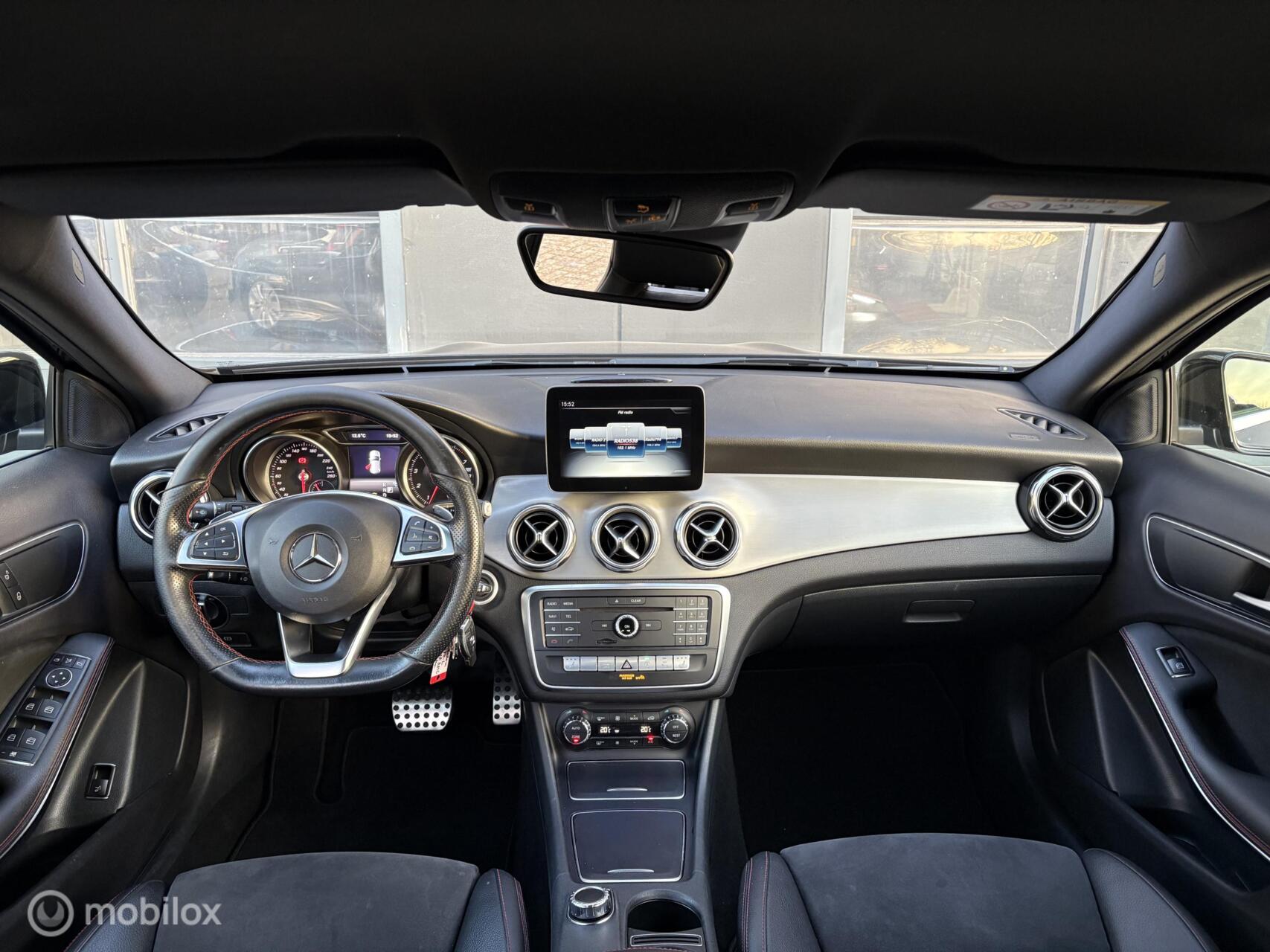 Foto van Mercedes-Benz Gla