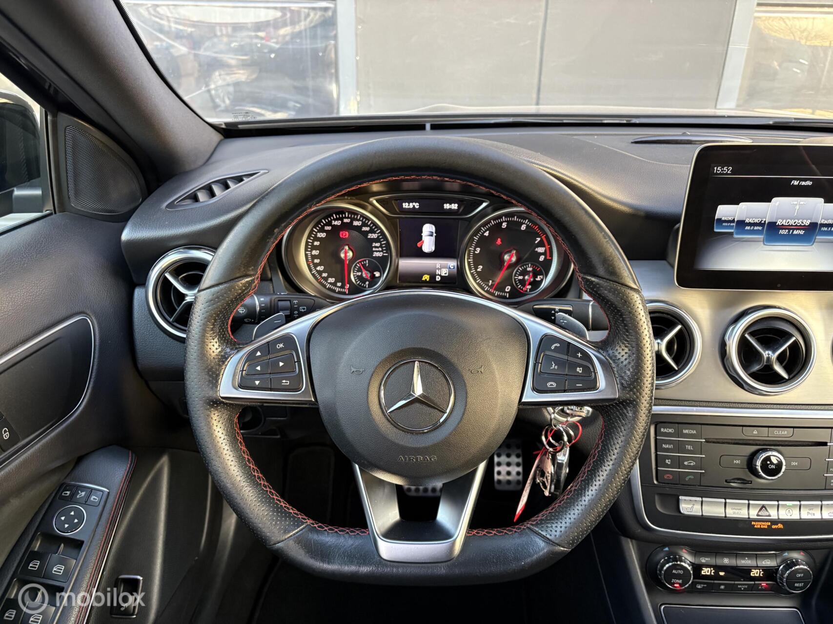 Foto van Mercedes-Benz Gla