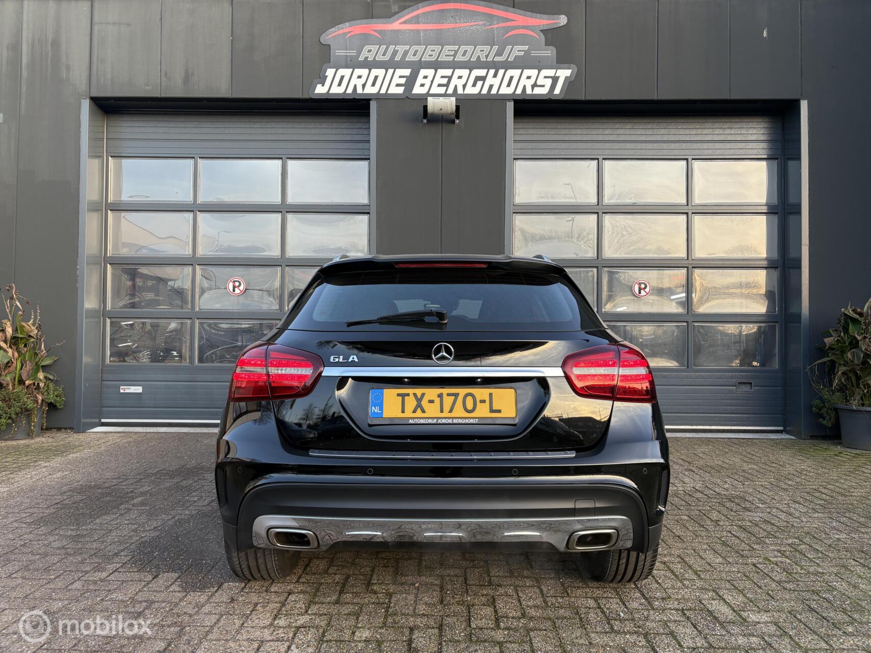 Foto van Mercedes-Benz Gla