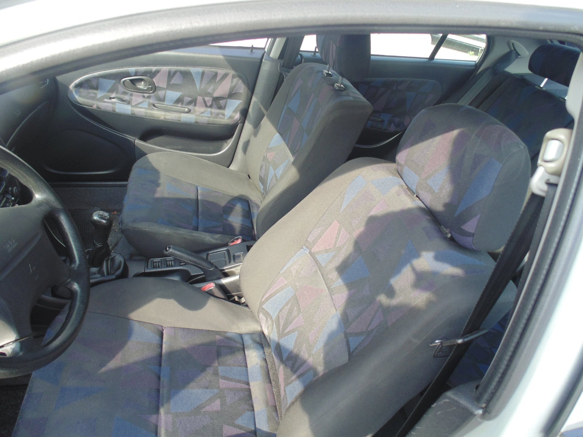 Foto van Mitsubishi Carisma