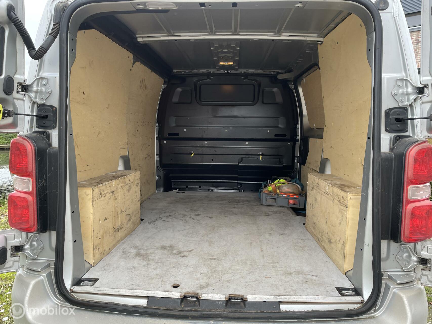 Foto van Peugeot Expert Bestel