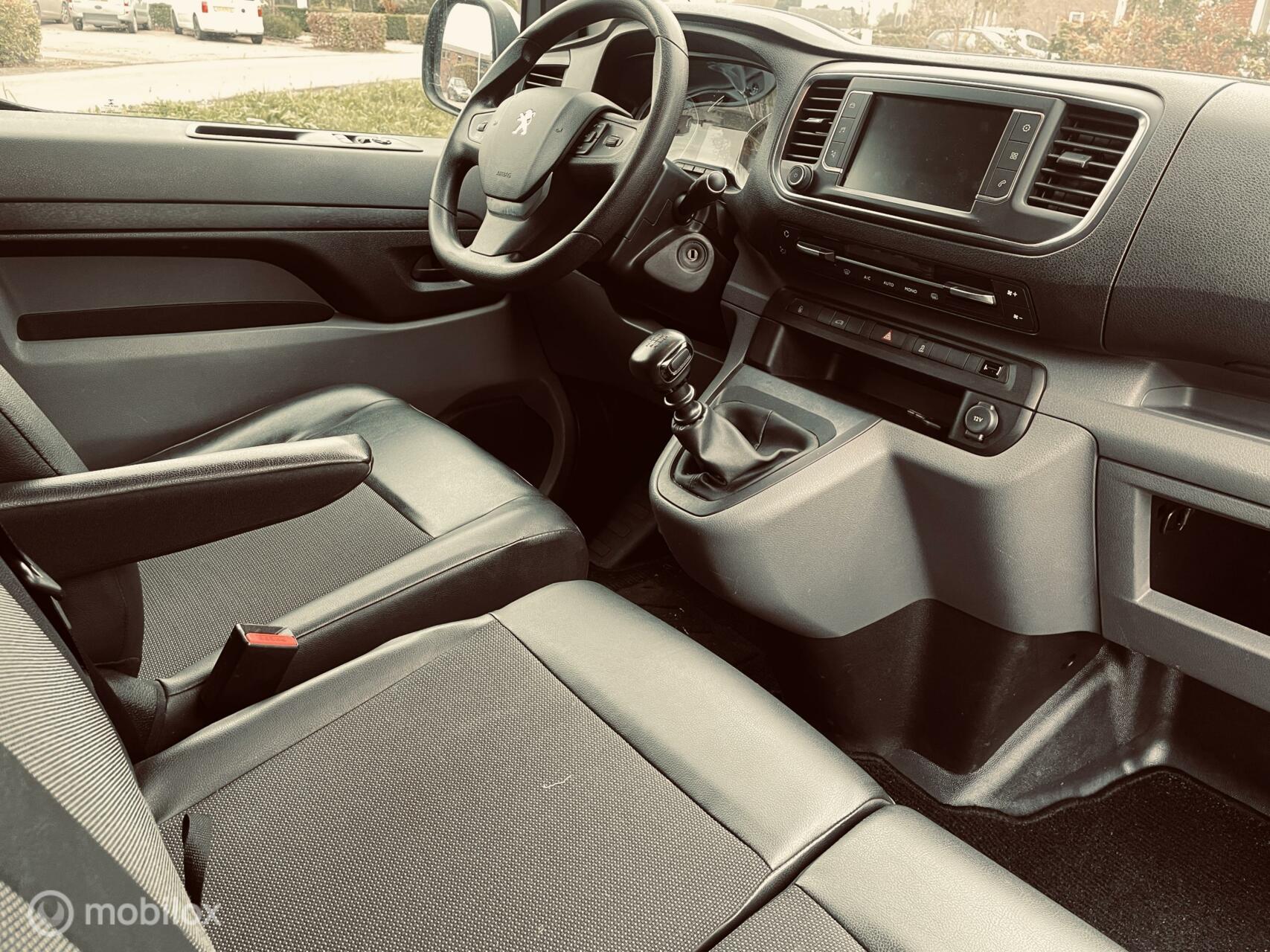 Foto van Peugeot Expert Bestel