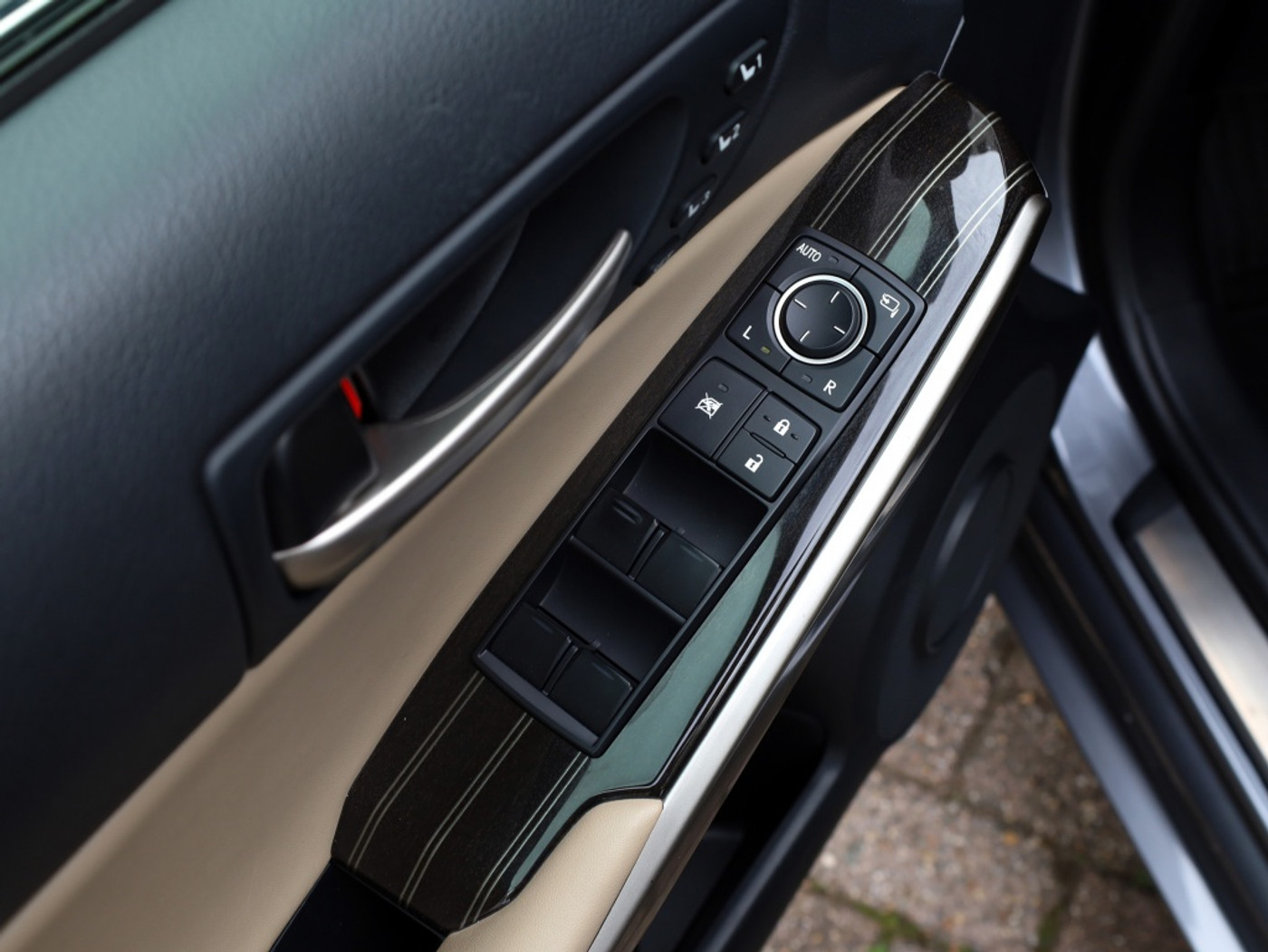 Foto van Lexus Lexus Is300h