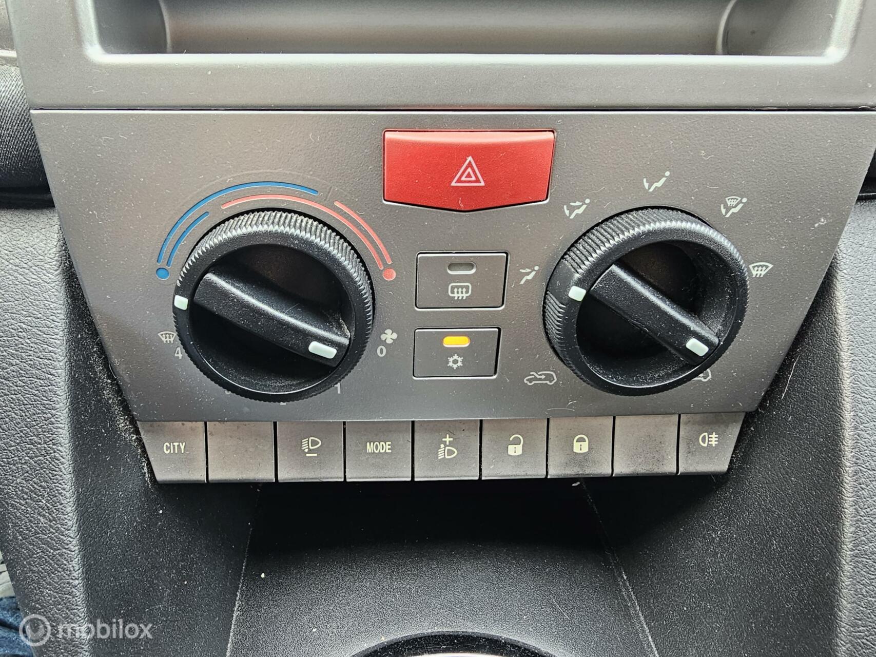 Foto van Lancia Ypsilon