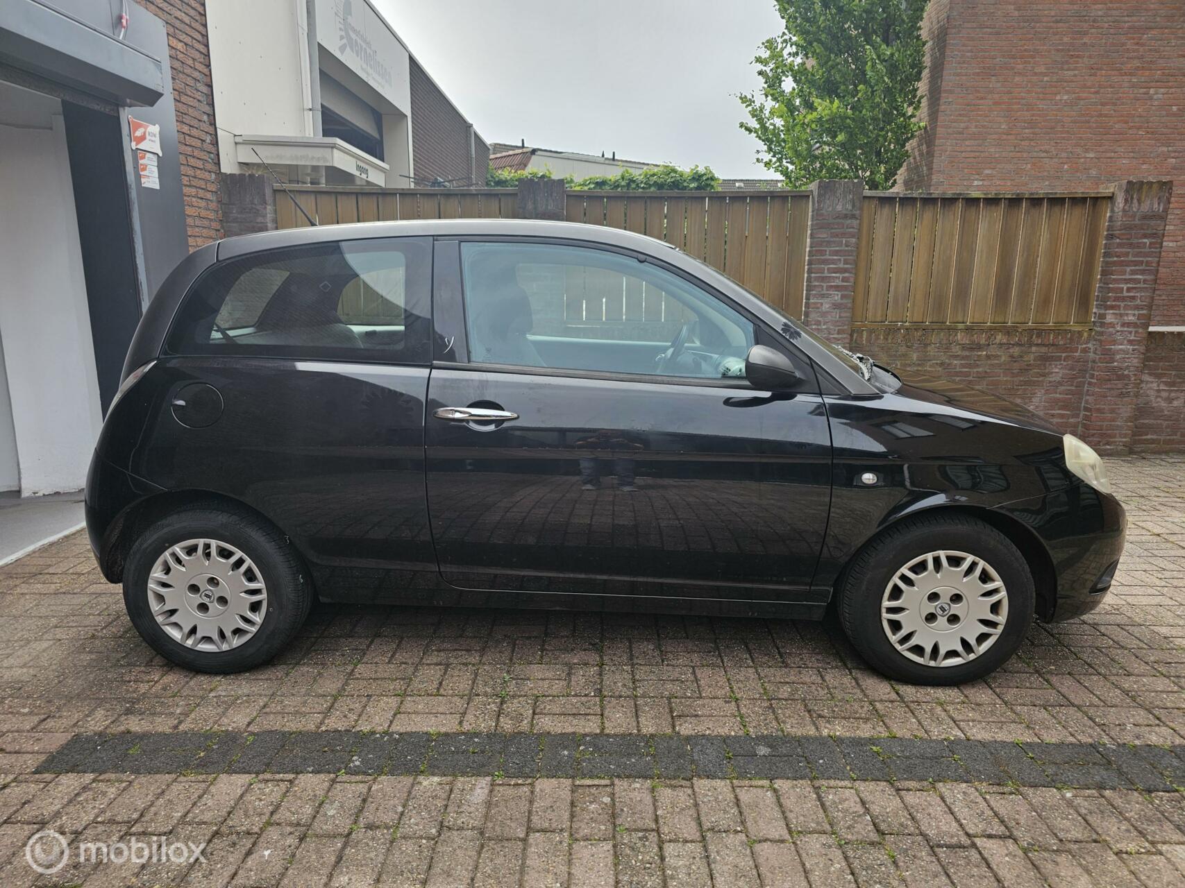 Foto van Lancia Ypsilon
