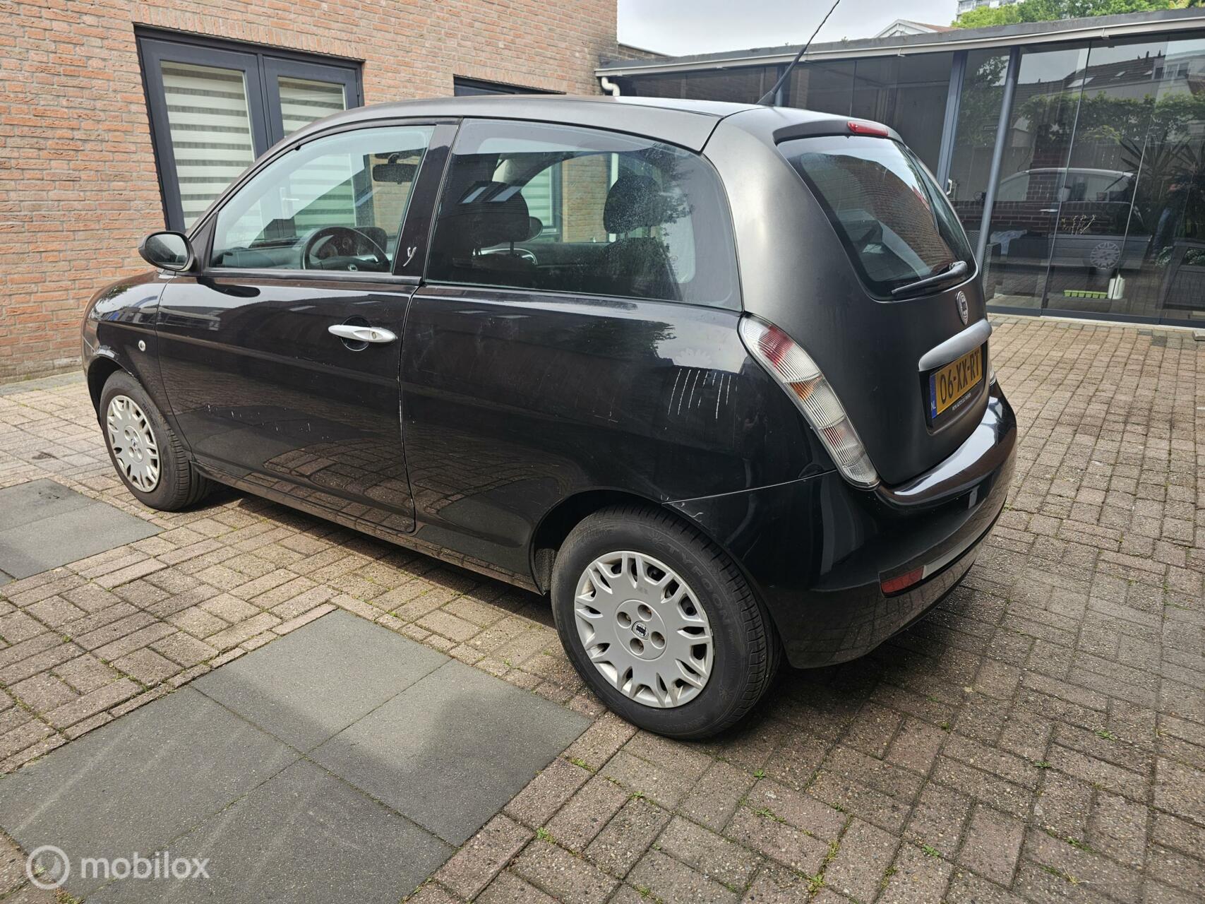 Foto van Lancia Ypsilon