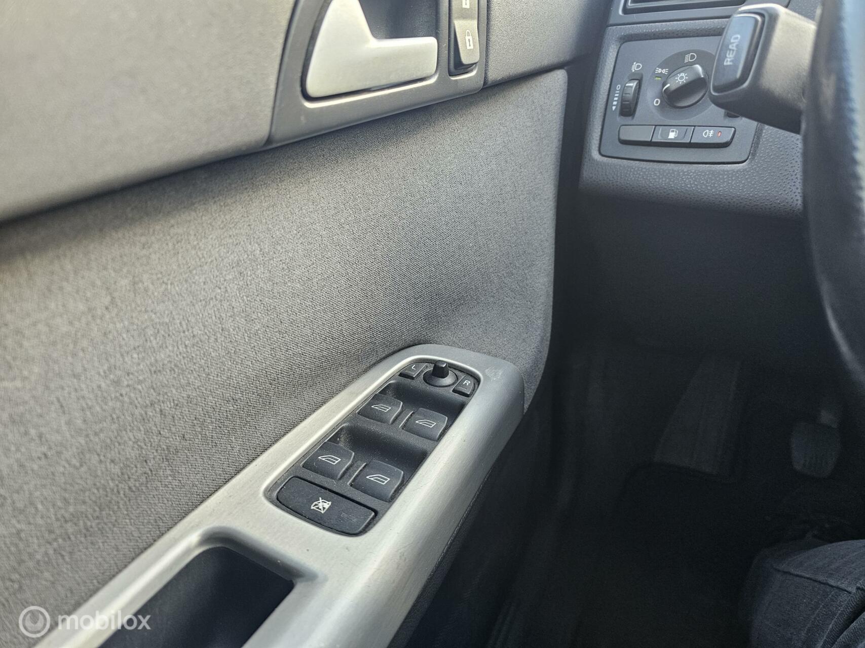 Foto van Volvo S40