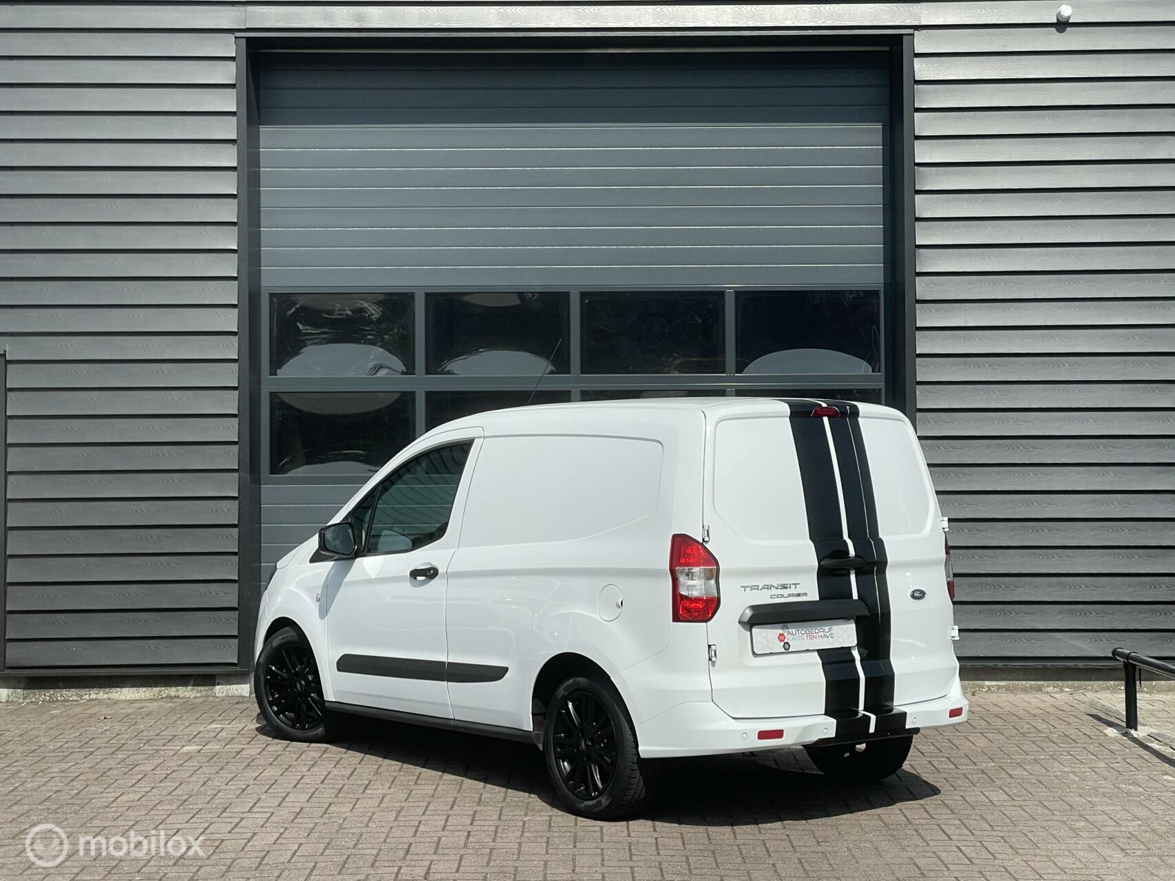 Foto van Ford Transit Courier