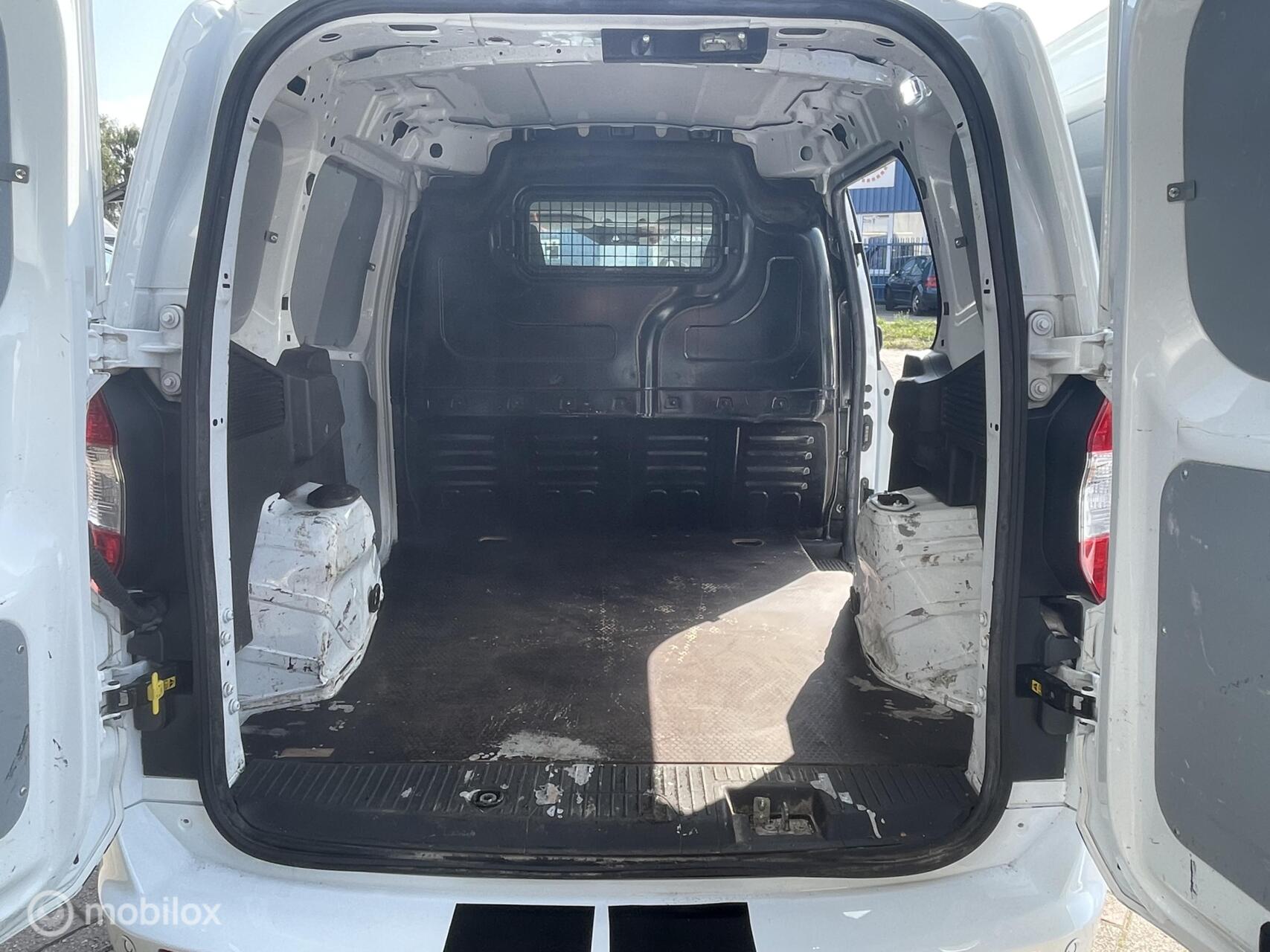 Foto van Ford Transit Courier