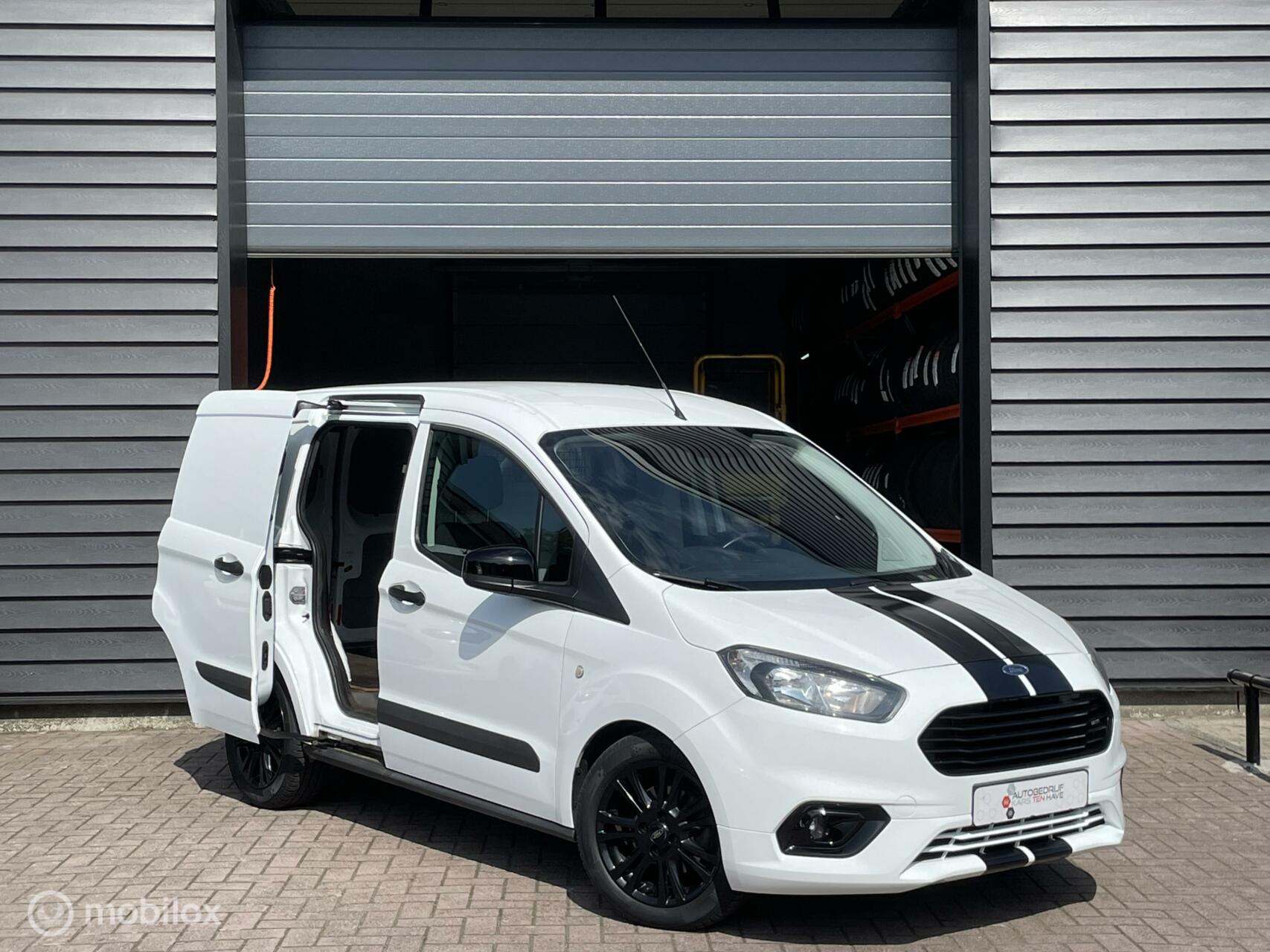 Foto van Ford Transit Courier