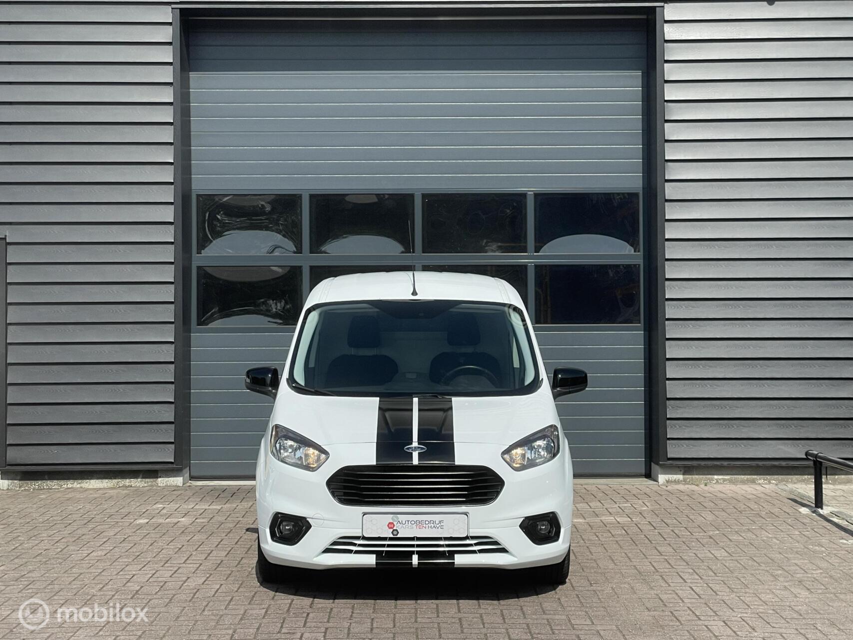 Foto van Ford Transit Courier