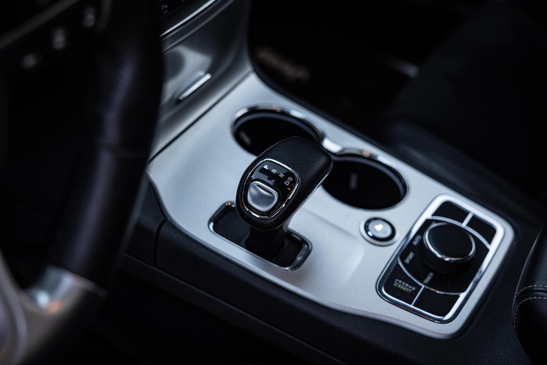 Foto van Jeep Grand Cherokee SRT