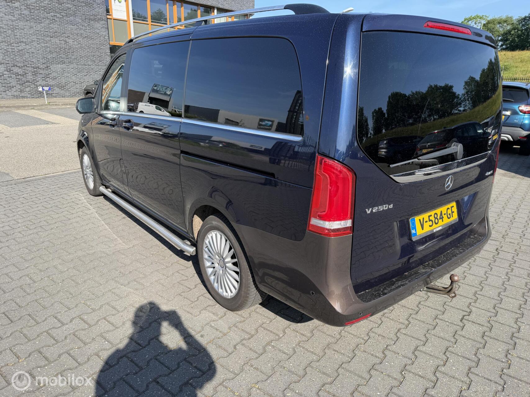 Foto van Mercedes-Benz V-klasse