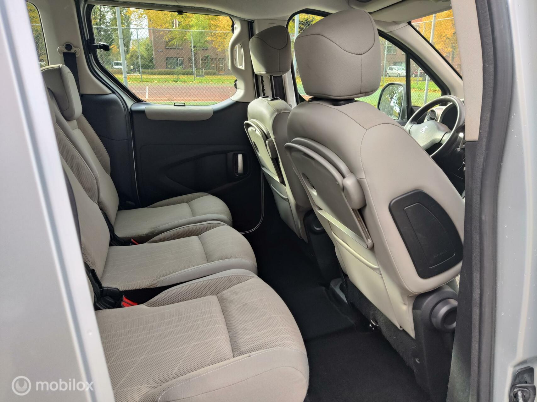Foto van Peugeot Partner Tepee