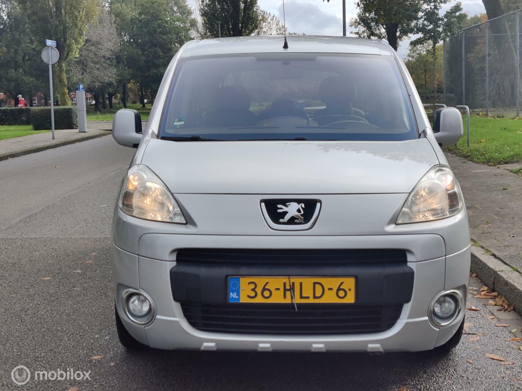 Foto van Peugeot Partner Tepee