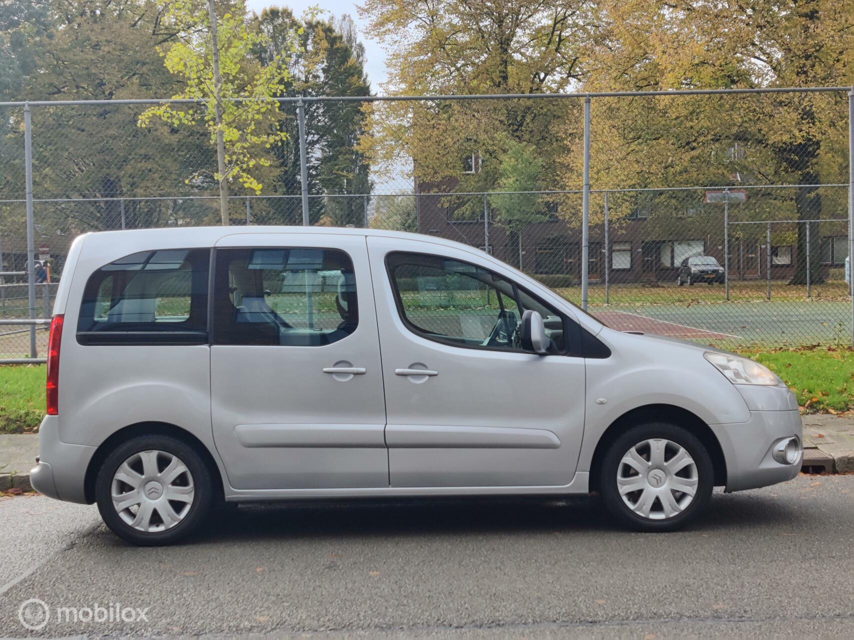 Foto van Peugeot Partner Tepee