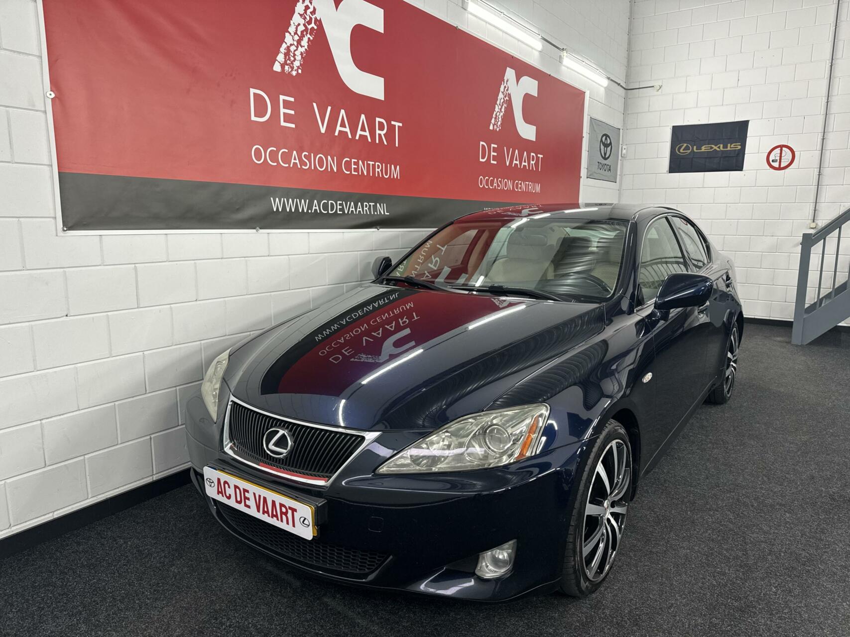 Foto van Lexus Is