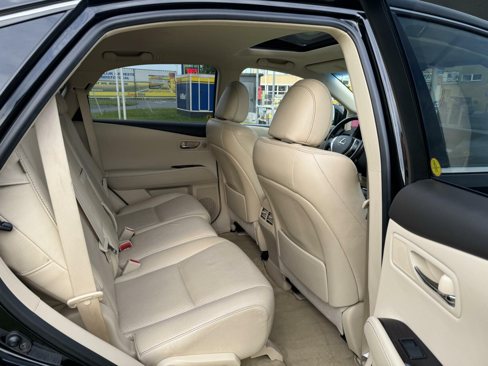 Foto van Lexus RX