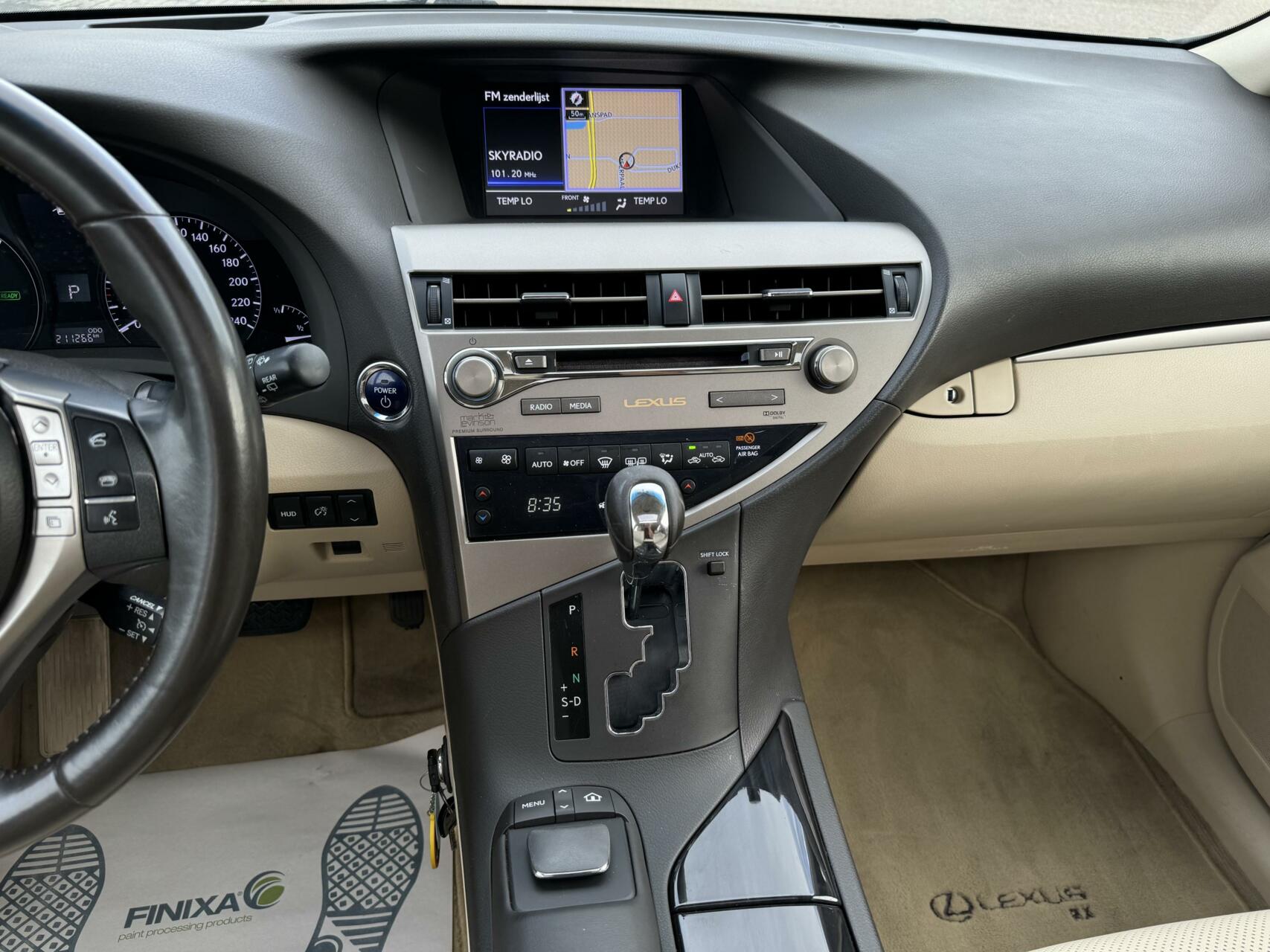 Foto van Lexus RX