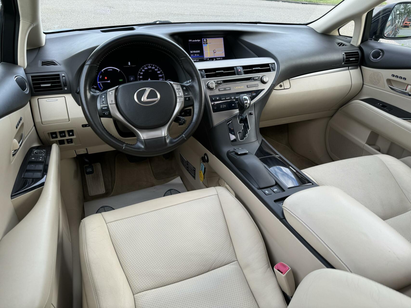 Foto van Lexus RX