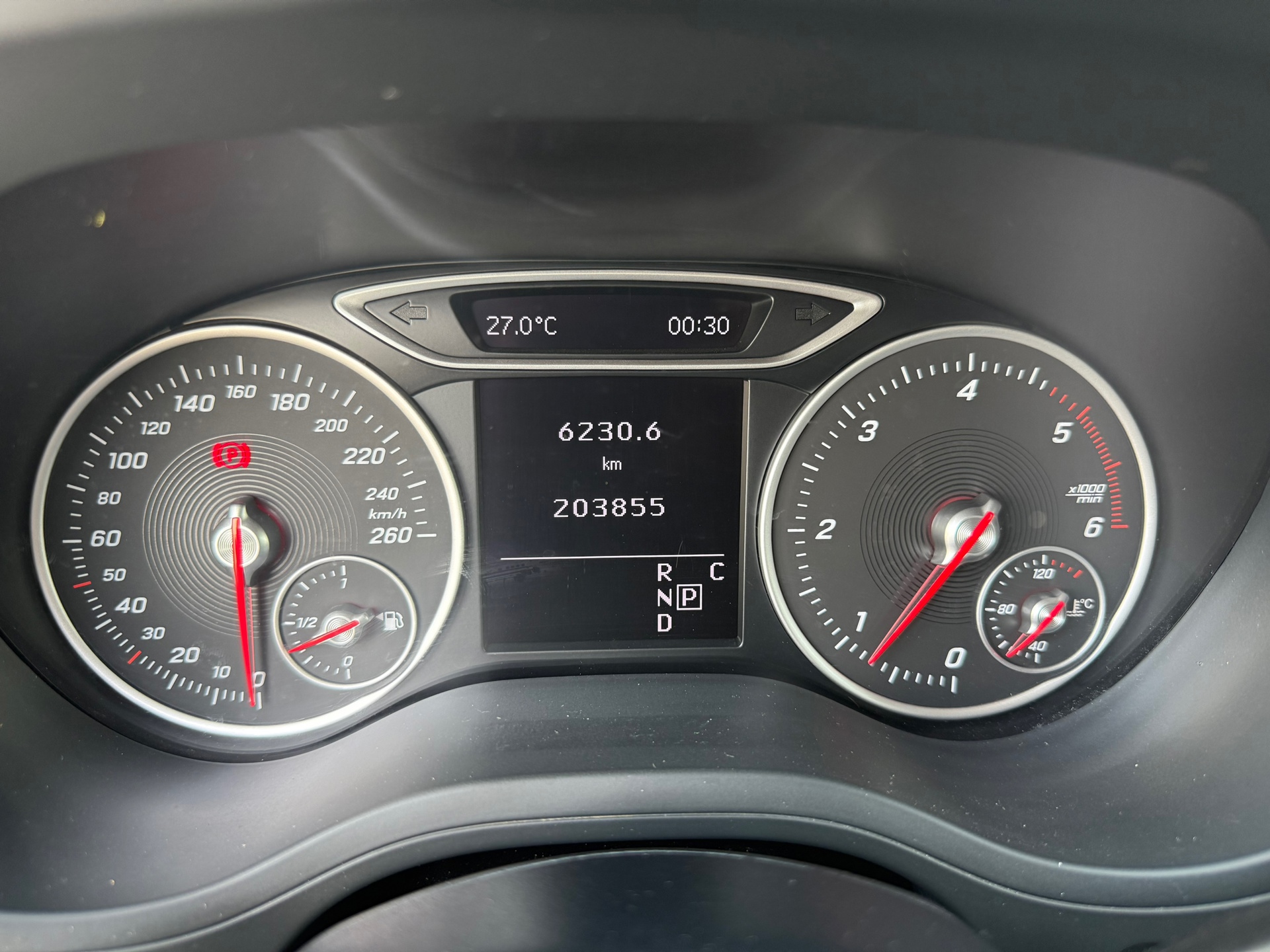 Foto van Mercedes-Benz B 220 D