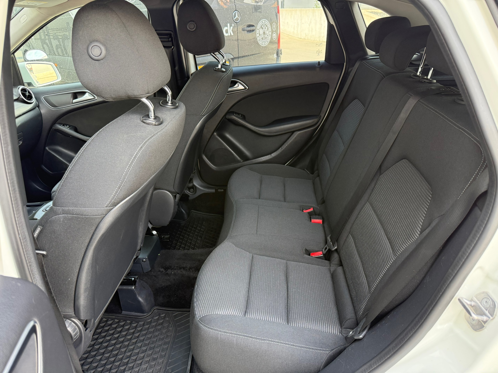 Foto van Mercedes-Benz B 220 D
