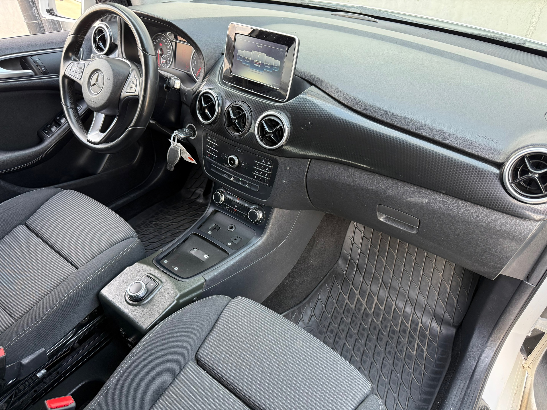 Foto van Mercedes-Benz B 220 D