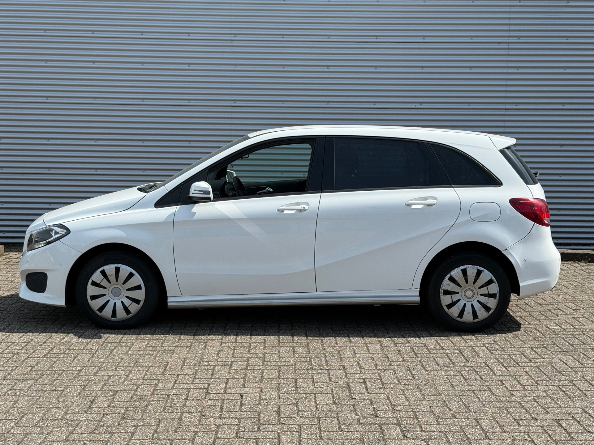 Foto van Mercedes-Benz B 220 D