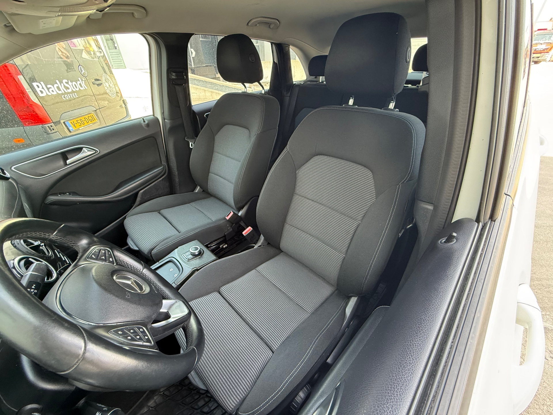 Foto van Mercedes-Benz B 220 D