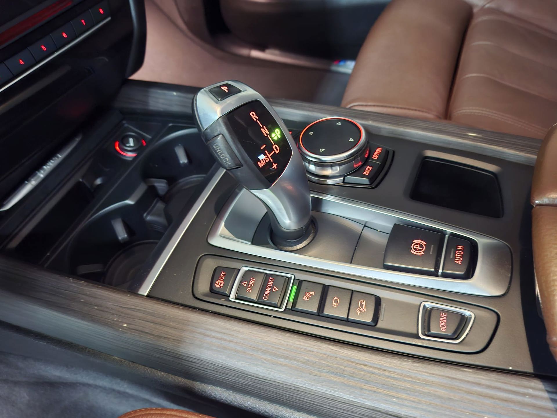 Foto van BMW X5 Xdrive40e