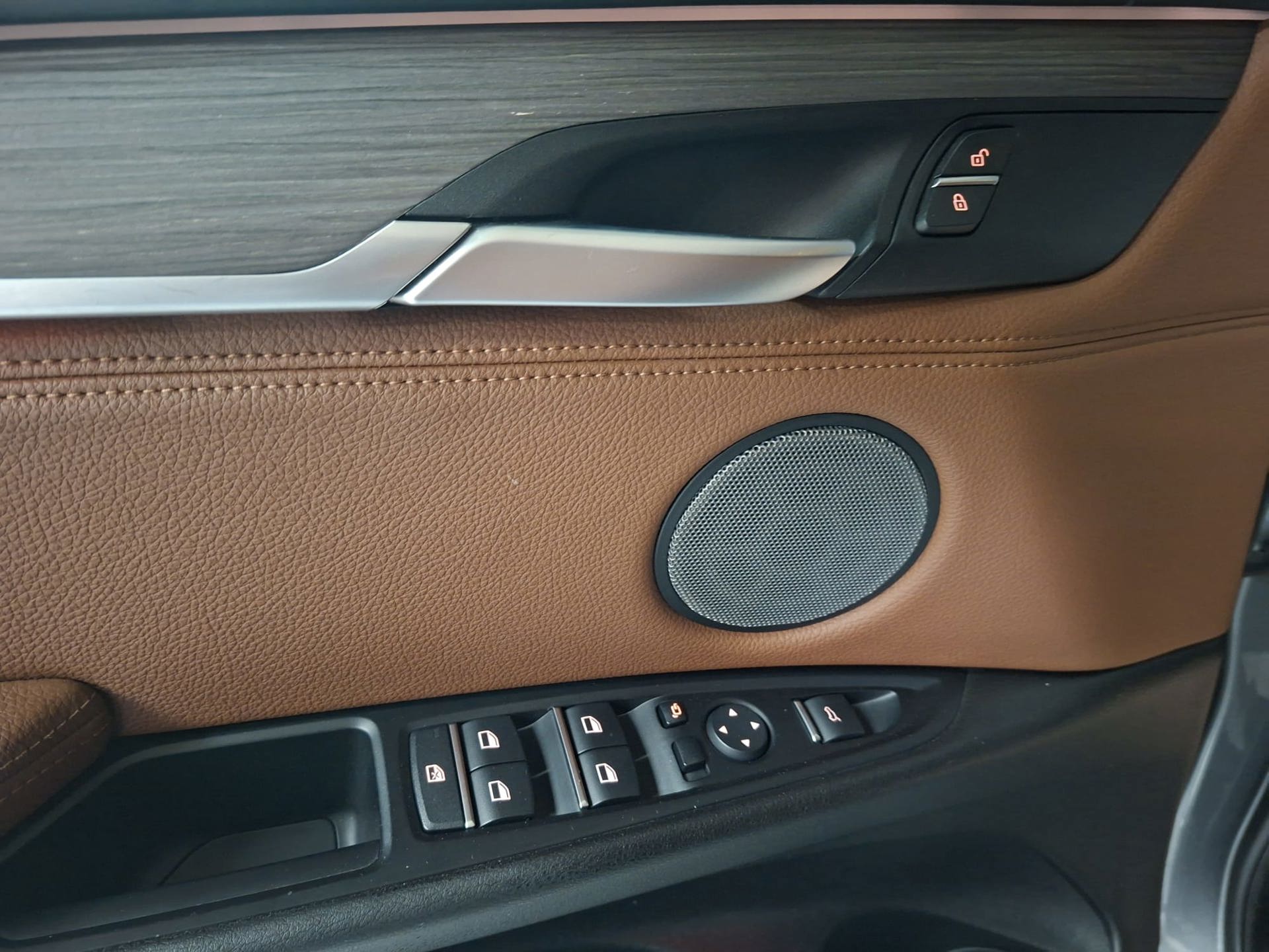 Foto van BMW X5 Xdrive40e
