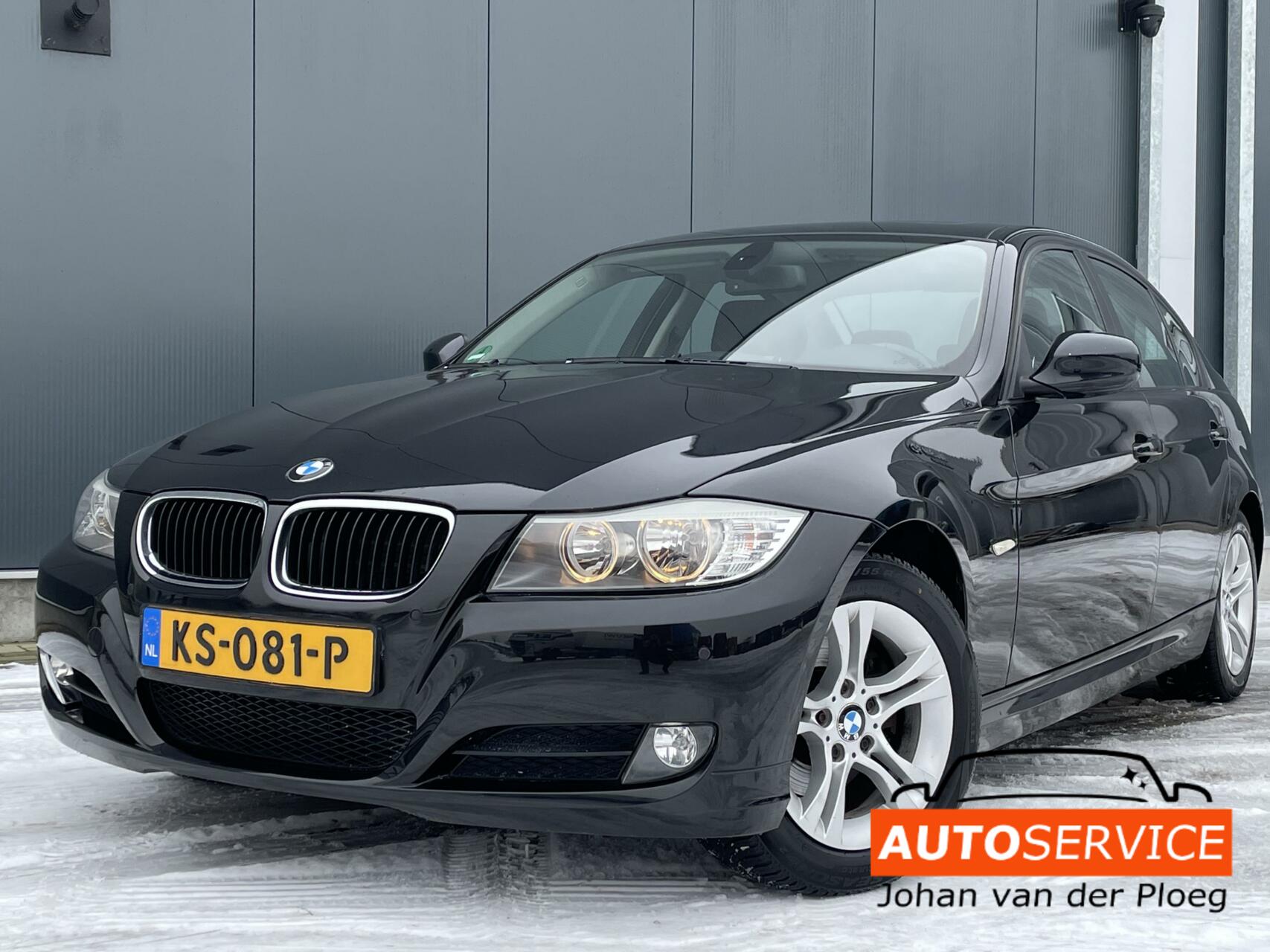 BMW 3-serie 318i 2009 Executive Cruise opendak trekhaak 2009 - voorkant