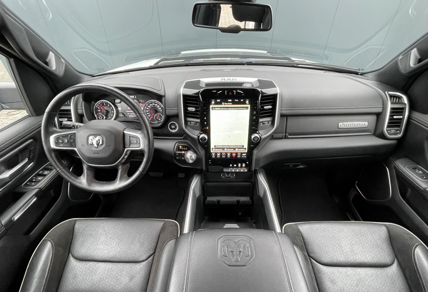Foto van Ram Ram 1500 Laramie