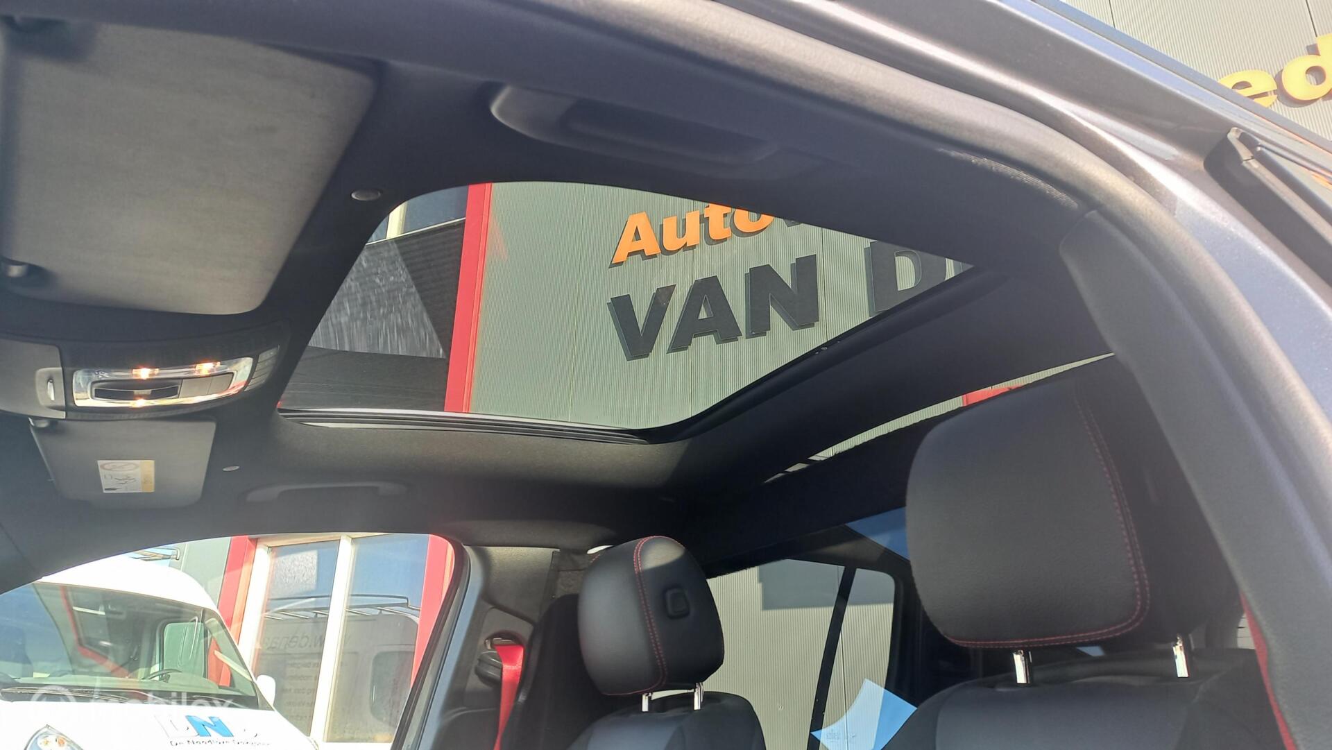 Foto van Mercedes-Benz AMG GLB 35