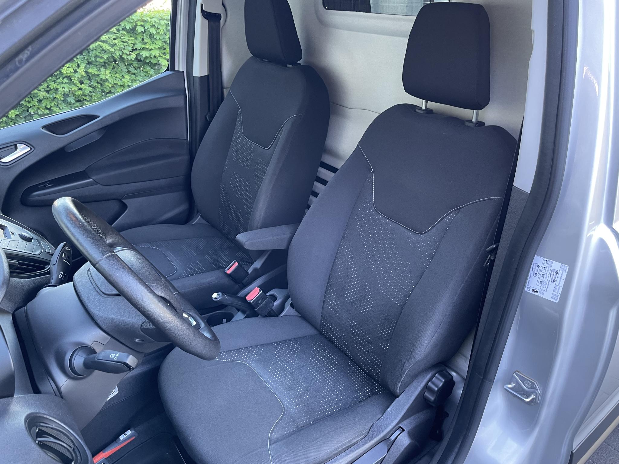 Foto van Ford Transit Courier