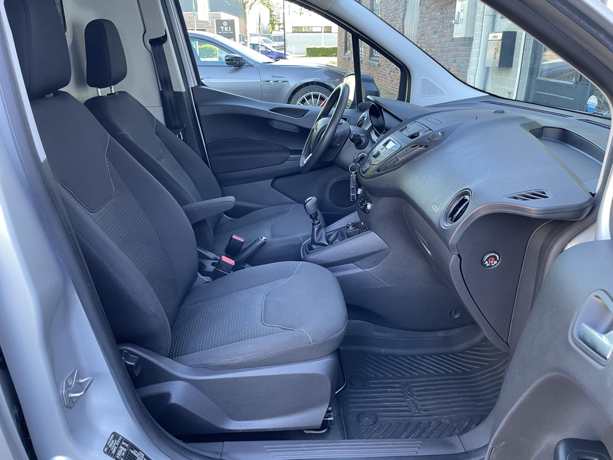 Foto van Ford Transit Courier